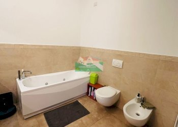 PHOTO-2025-12-10-14-27-29 17.jpg - Appartamento Via Zanelli Naviglio, Ravenna - foto 22