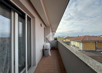Bilocale Str. Privata Papa Giovanni Paolo II, Cameri - foto 15