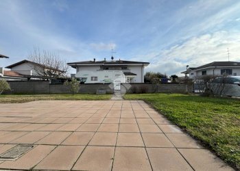 Bilocale Str. Privata Papa Giovanni Paolo II, Cameri - foto 37