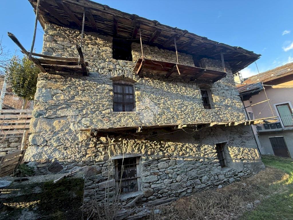 Rustic Frazione Plane, Nus - photo 1