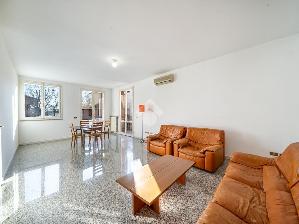 Casa indipendente Villa abbinata Via Fratelli Gastinelli, Reggio nell'Emilia - foto 3