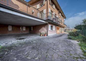 Casa indipendente Villa abbinata Via Fratelli Gastinelli, Reggio nell'Emilia - foto 2