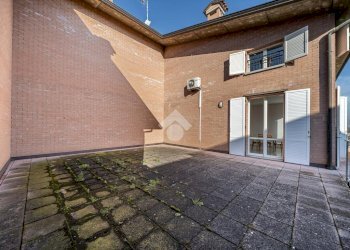 Casa indipendente Villa abbinata Via Fratelli Gastinelli, Reggio nell'Emilia - foto 5