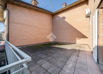 Casa indipendente Villa abbinata Via Fratelli Gastinelli, Reggio nell'Emilia - foto 6