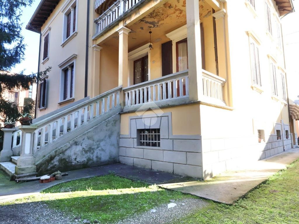Porzione di casa Via Guido Riccio Fogliani, Reggio nell'Emilia - foto 1