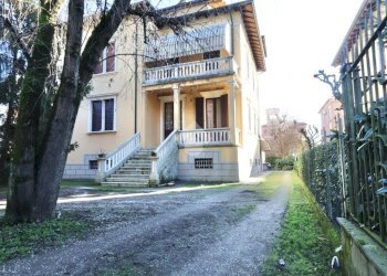 Porzione di casa Via Guido Riccio Fogliani, Reggio nell'Emilia - foto 2