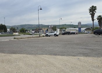 Shop Via Italia, Mosciano Sant'Angelo - photo 10