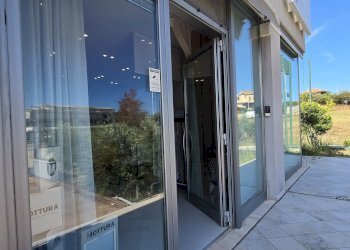 Shop Via Italia, Mosciano Sant'Angelo - photo 32