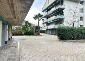 Three-room apartment Via Bradano, Montesilvano - photo 5