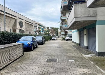 Three-room apartment Via Bradano, Montesilvano - photo 38