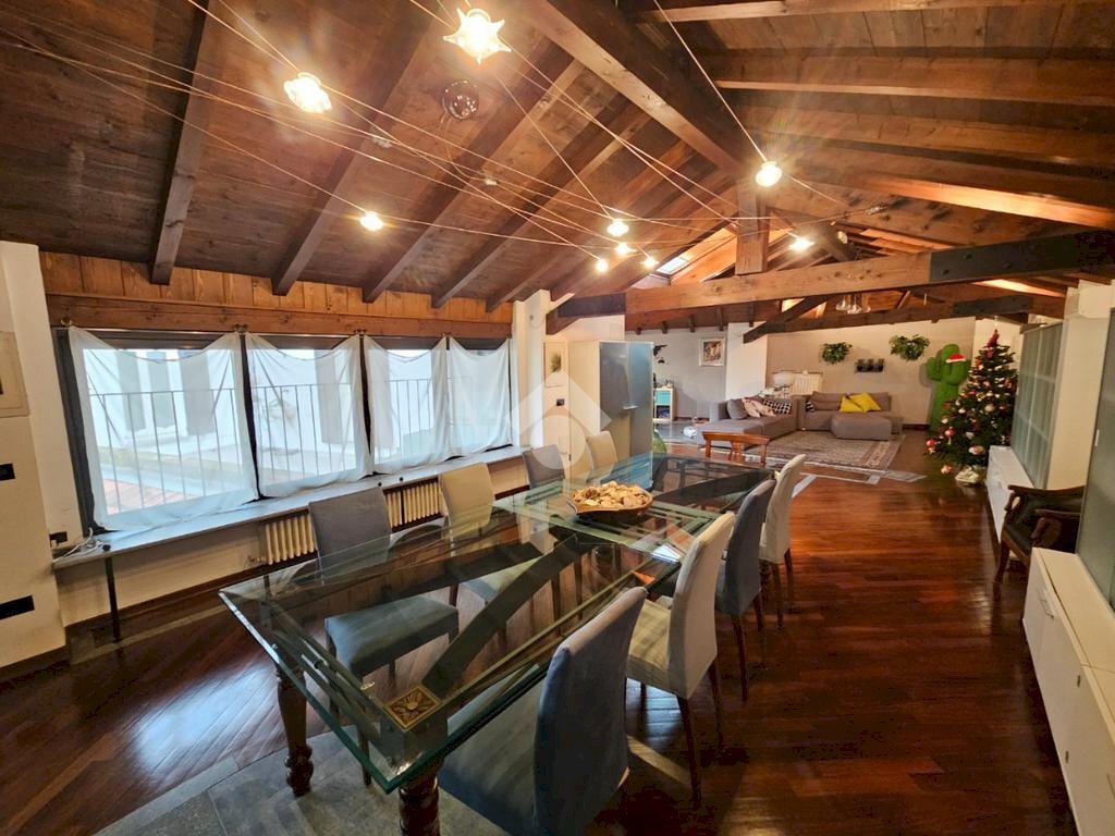 Casa indipendente Via Verdi angolo Via Manzoni, Corbetta - foto 1