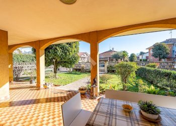 Porzione di casa Via Nino Bixio, Lainate - foto 2