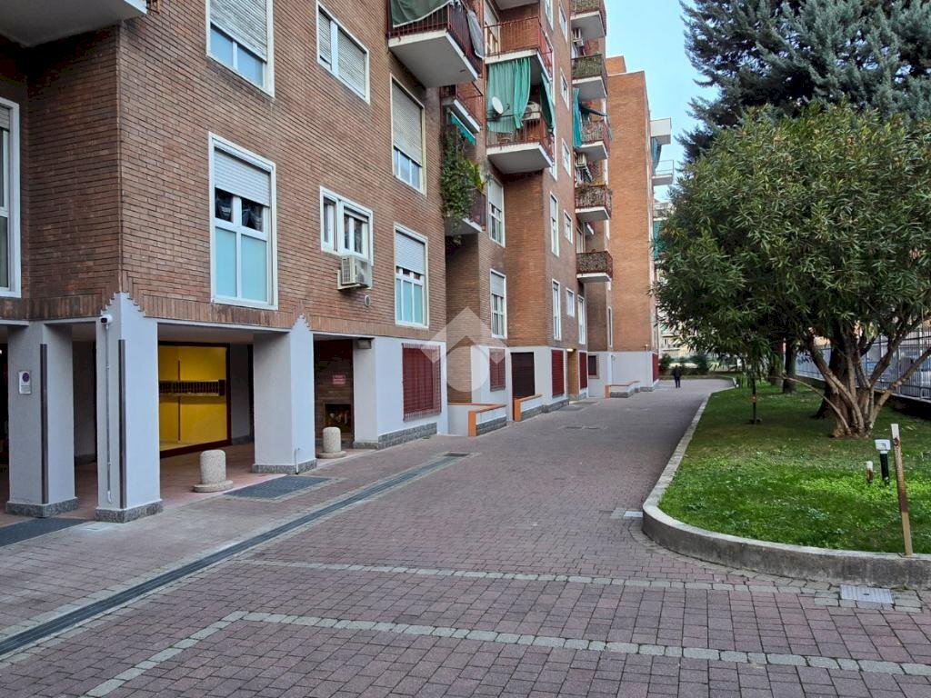 Two-room apartment Via Molise, Cinisello Balsamo - photo 1