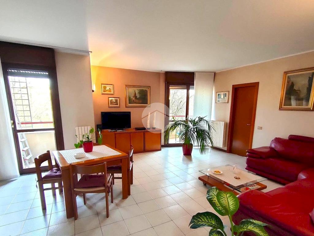 Trilocale Via S. Allende, Magenta - foto 2