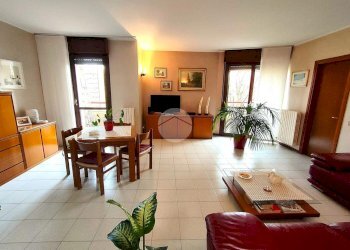 Trilocale Via S. Allende, Magenta - foto 3