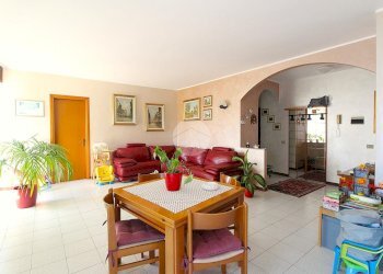 Trilocale Via S. Allende, Magenta - foto 4