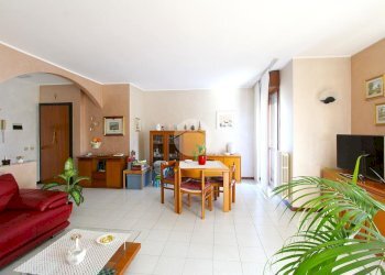 Trilocale Via S. Allende, Magenta - foto 7