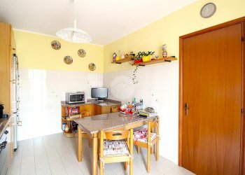 Trilocale Via S. Allende, Magenta - foto 9