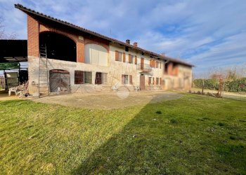 Casa semi indipendente Frazione Ranello, Castelnuovo Don Bosco - foto 2
