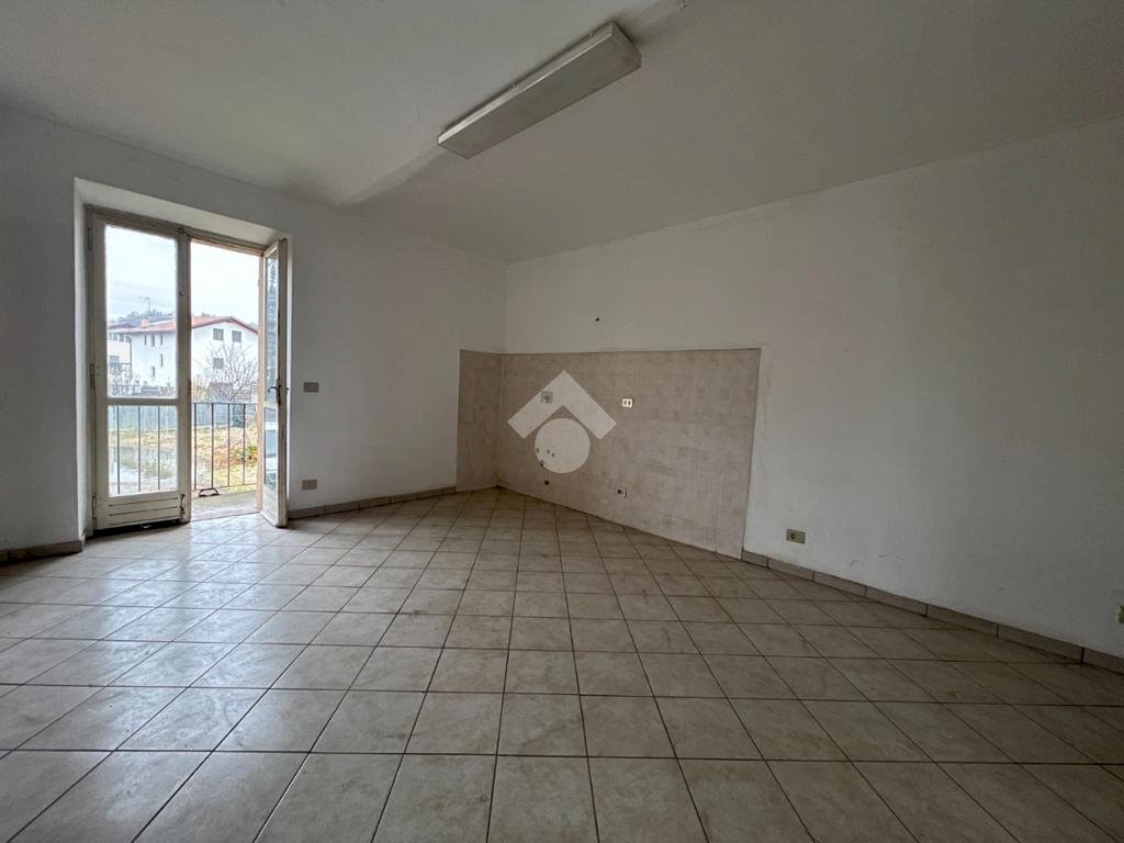 Two-room apartment Via Monferrato, Castelnuovo Don Bosco - photo 2
