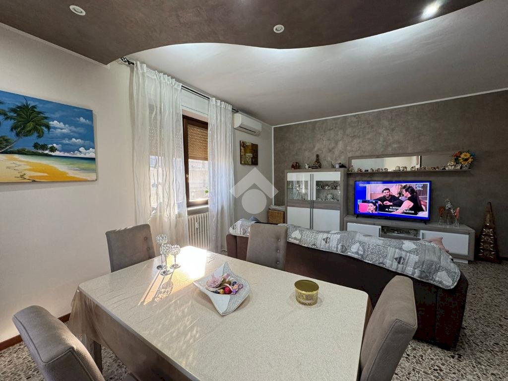 Trilocale Via Circonvallazione, Bellinzago Novarese - foto 2