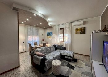 Trilocale Via Circonvallazione, Bellinzago Novarese - foto 1