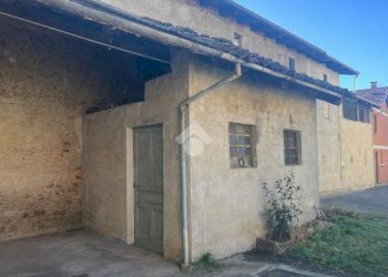 Casa semi indipendente Via Roma, Alice Castello - foto 3