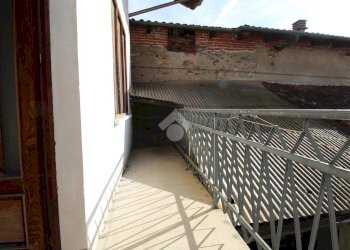 Casa semi indipendente Via Roma, Alice Castello - foto 9