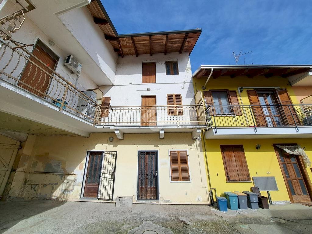 Semi-detached house Via Italia, Alice Castello - photo 1