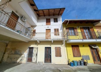 Casa semi indipendente Via Italia, Alice Castello - foto 1