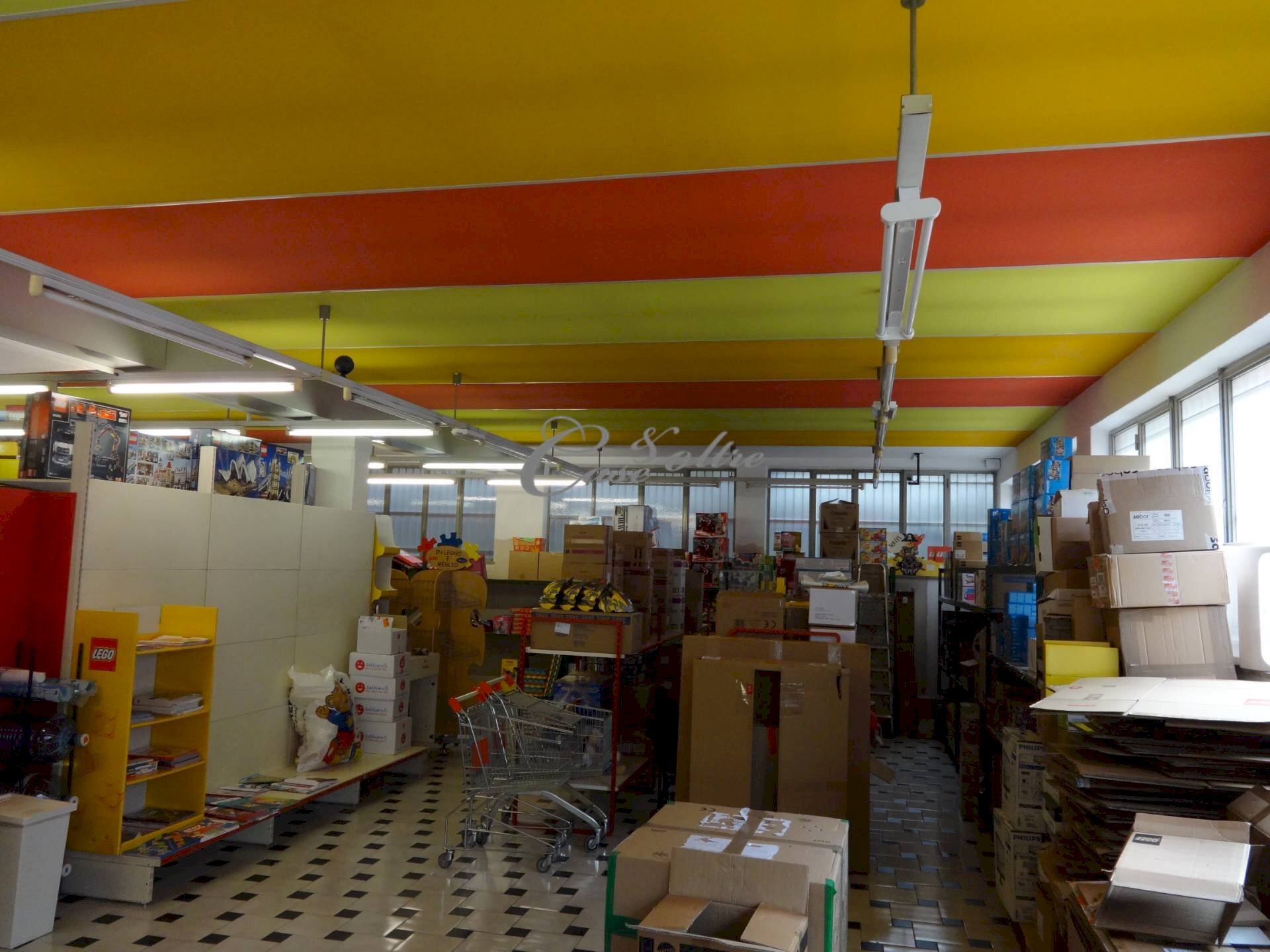 Foto 2 - Locale Commerciale Via Giuseppe Giusti, Varese - foto 2