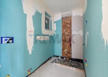 Stanza vuota - Bilocale Via Di Dragoncello
 
30, Roma - foto 17