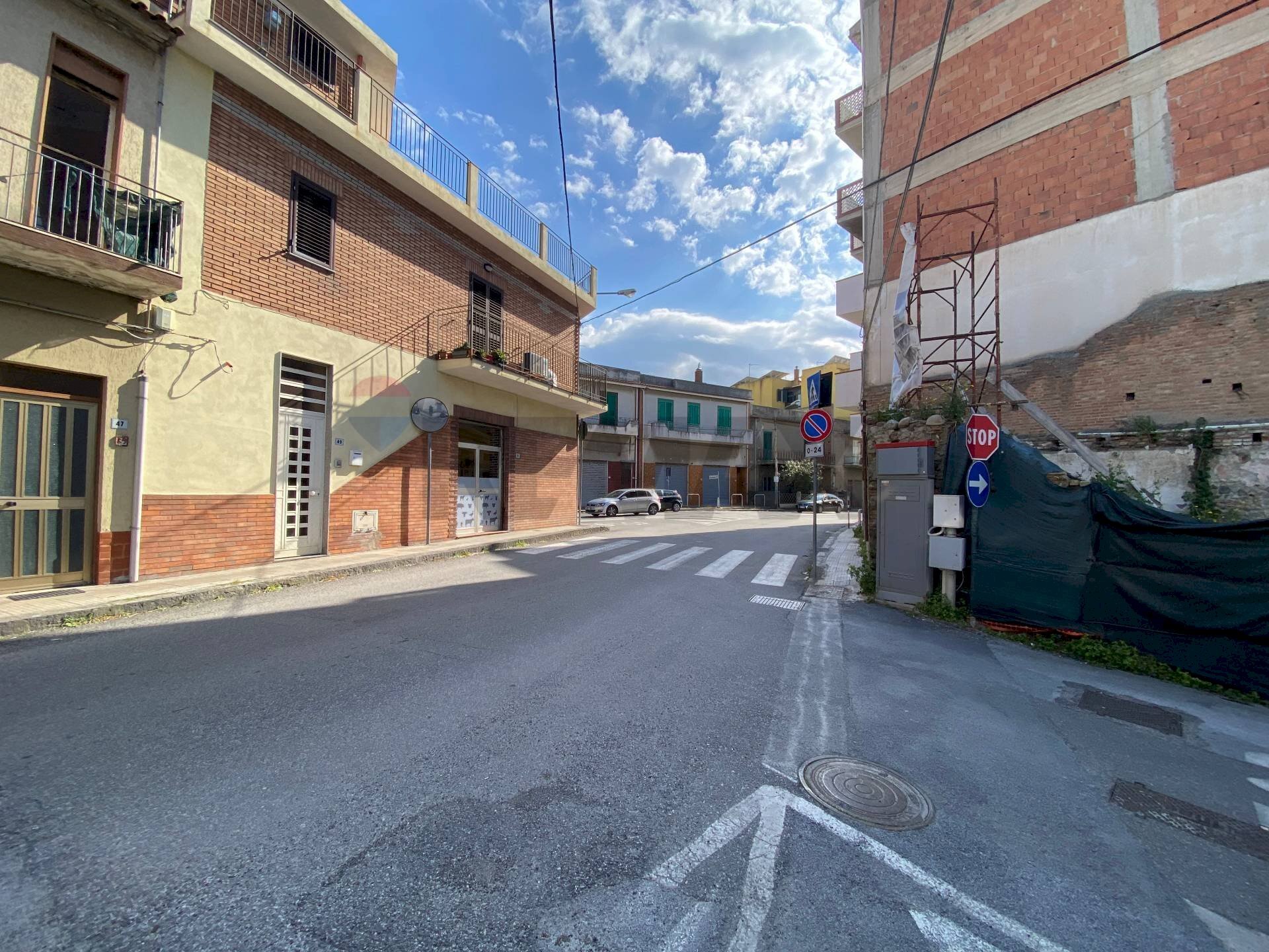 Edificio all\'aperto - Commercial Premises via nazionale, Venetico - photo 1