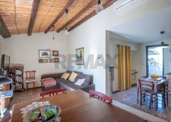 Sala da pranzo - Casa indipendente Via Francesco Crispi
 
40/42, Grammichele - foto 15