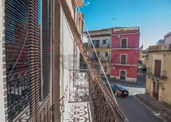 Balcone - Casa indipendente Via Francesco Crispi
 
40/42, Grammichele - foto 33