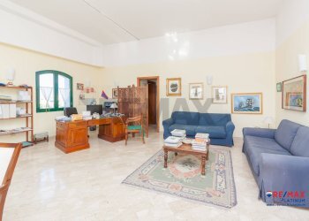 Soggiorno - Capannone zona industriale blocco palma II
 
SNC, Catania - foto 7