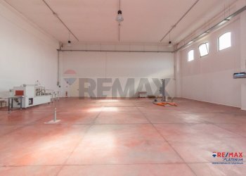 Stanza vuota - Capannone zona industriale blocco palma II
 
SNC, Catania - foto 27