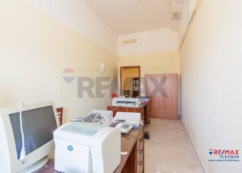 Ufficio - Capannone ZONA INDUSTRIALE BLOCCO PALMA II
 
SNC, Catania - foto 15