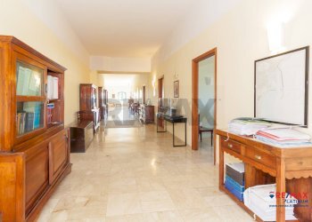 Hall / corridoio - Capannone ZONA INDUSTRIALE BLOCCO PALMA II
 
SNC, Catania - foto 18