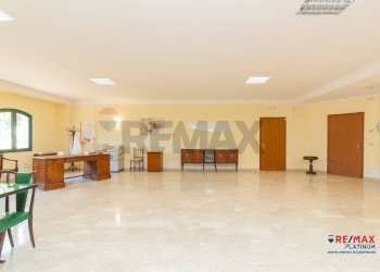 Stanza vuota - Capannone ZONA INDUSTRIALE BLOCCO PALMA II
 
SNC, Catania - foto 23