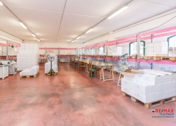 Parcheggio - Capannone ZONA INDUSTRIALE BLOCCO PALMA II
 
SNC, Catania - foto 37