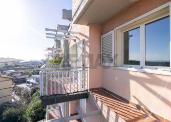 Balcone - Appartamento Via Giuseppe Antonio Borgese
 
13, Catania - foto 14