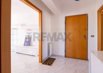 Hall / corridoio - Appartamento Via Giuseppe Antonio Borgese
 
13, Catania - foto 26