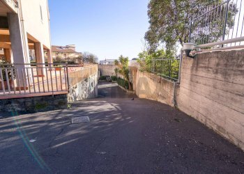 Edificio all\'aperto - Appartamento Via Giuseppe Antonio Borgese
 
13, Catania - foto 49