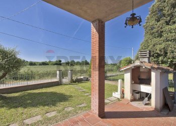 Giardino - Casa indipendente VIA DELLA SELVA
 
24, Civitella in Val di Chiana - foto 4