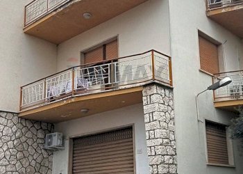 Edificio all\'aperto - Villa Via Saliceti
 
5, Nereto - foto 5