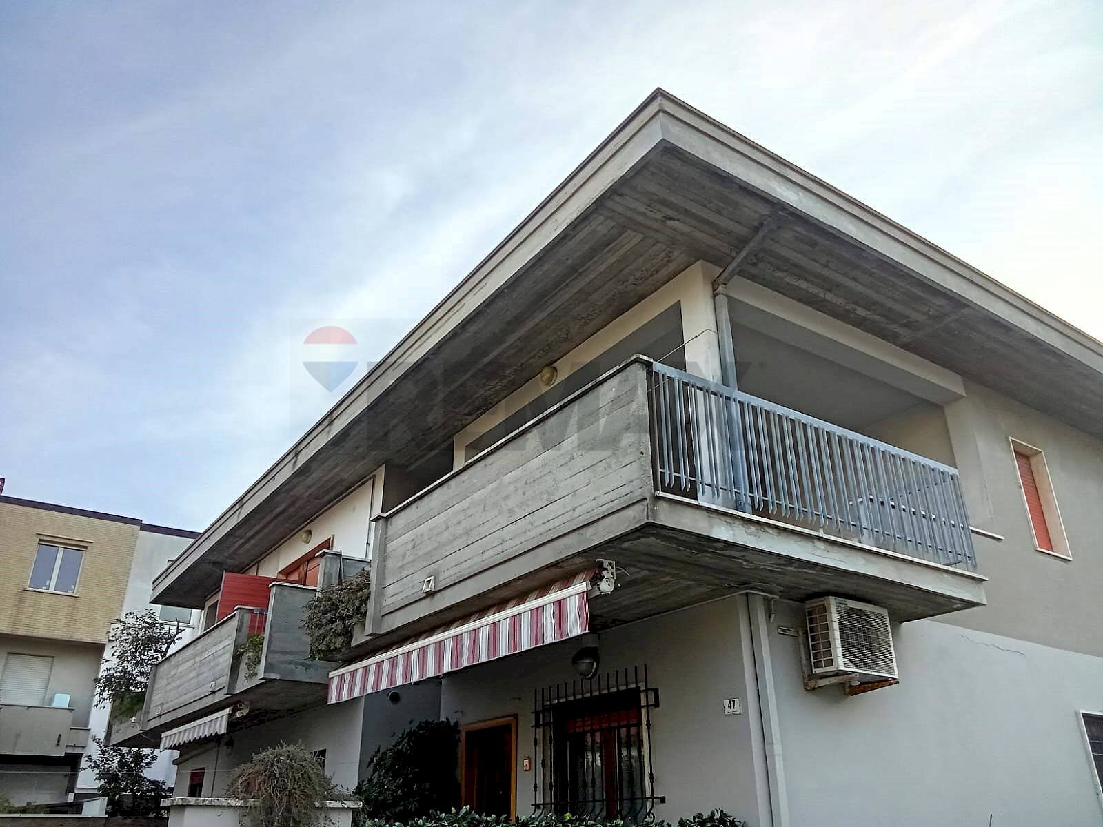 Edificio all\'aperto - Appartamento Roseto degli Abruzzi - foto 1