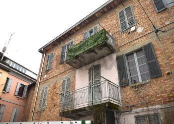 Edificio all\'aperto - Casa semi indipendente Via Roma
 
53/55, Medesano - foto 1