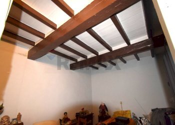 Camera / camera da letto - Casa semi indipendente Via Roma
 
53/55, Medesano - foto 25