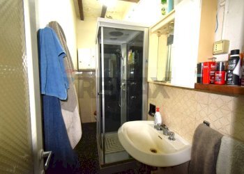 Bagno - Casa semi indipendente Via Roma
 
53/55, Medesano - foto 26